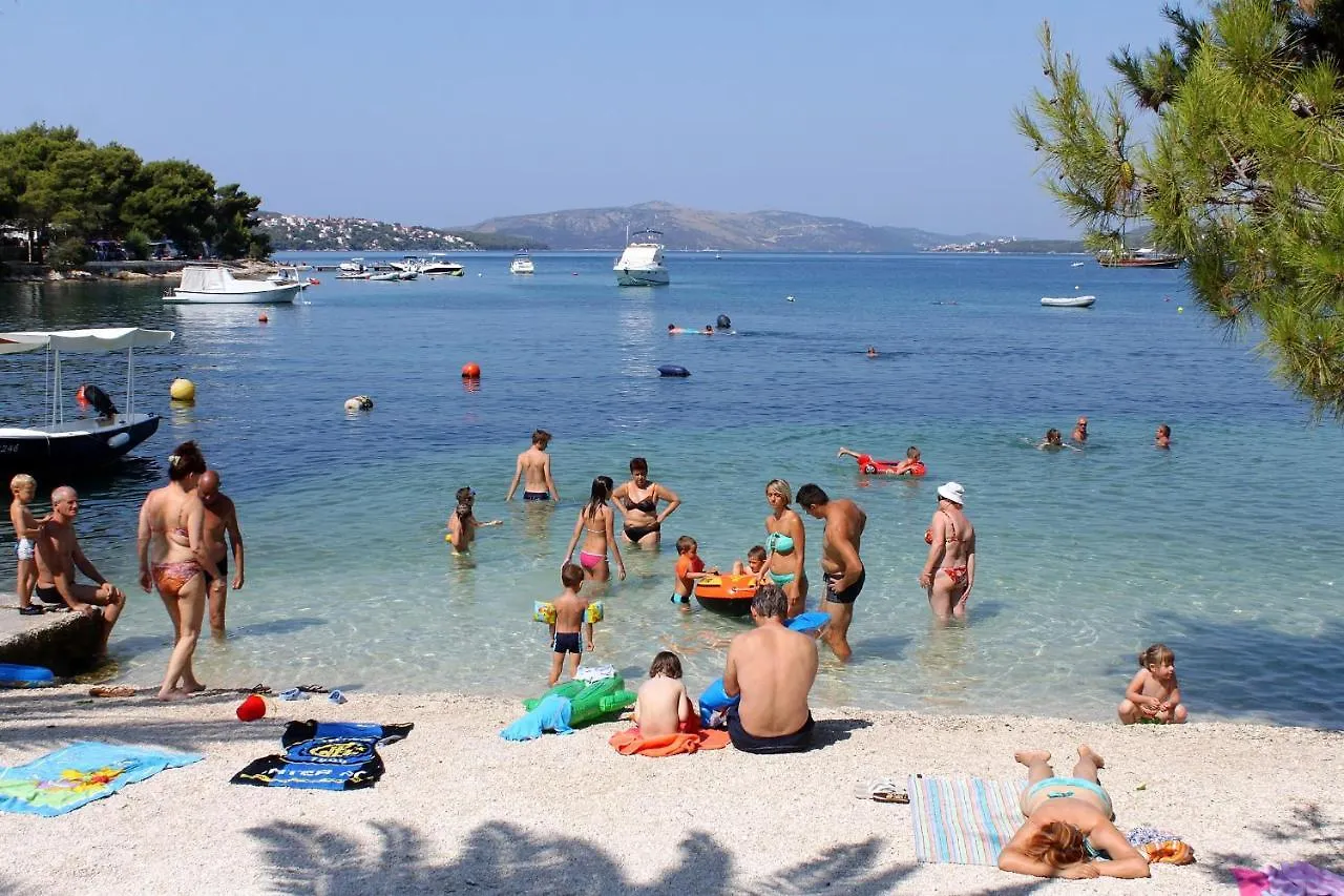 Apartments By The Sea Trogir - 15011