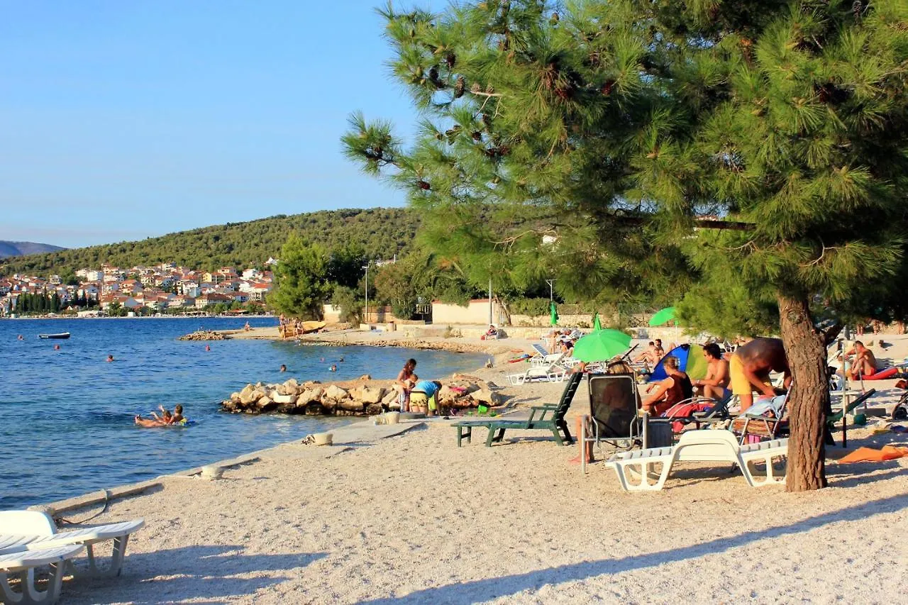 Apartments By The Sea Trogir - 15011