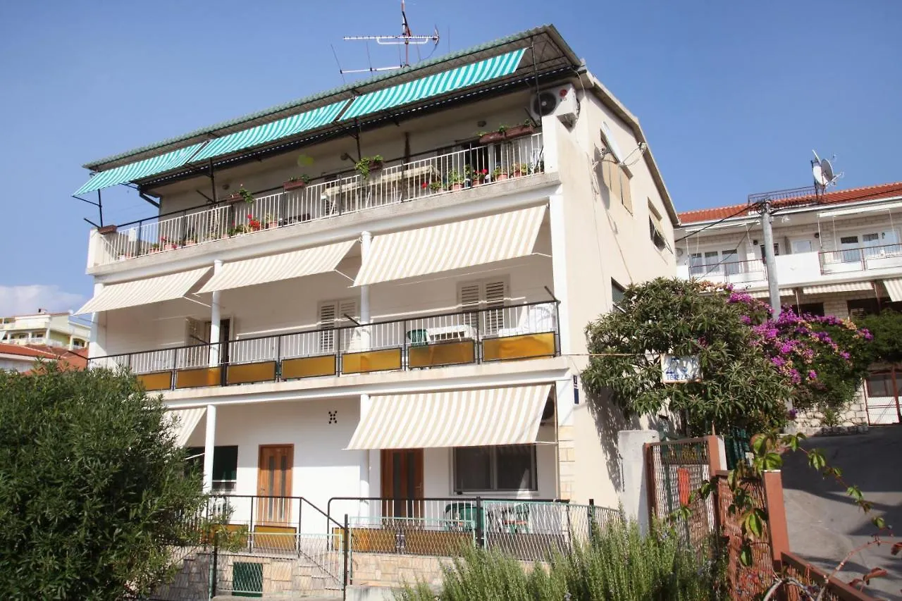 Apartments By The Sea Trogir - 15011