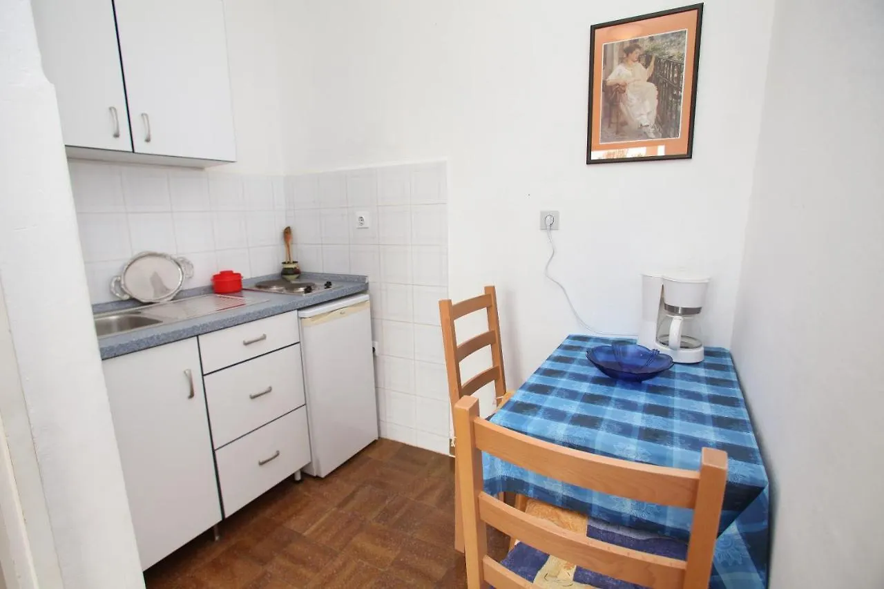 Apartments By The Sea Trogir - 15011 크로아티아